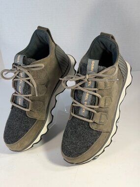 WOMEN'S SOREL SIZE 7.5 WATERPROOF BOOTIES